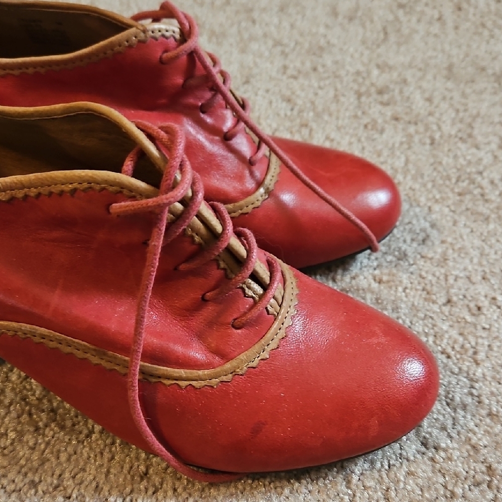 Miz Mooz Red Women's Lace-Up Oxford Shoes - Picture 3 of 4
